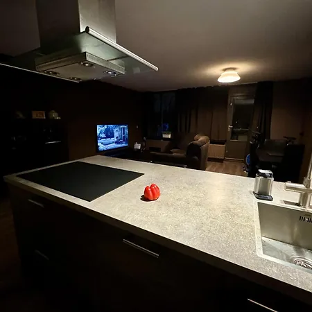 500-mb Hi-tech Silent Work-home Homestay *